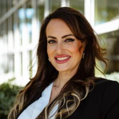 Azadeh Keshavarz