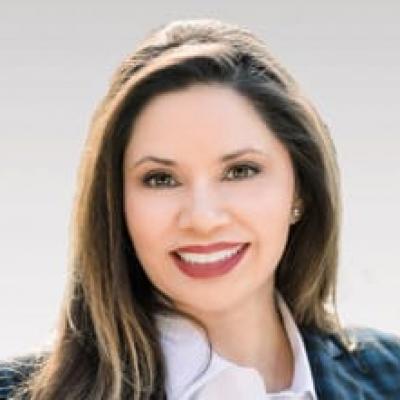 Paola Arzu Stange - St.Louis (Clayton), MO - Elite Lawyer